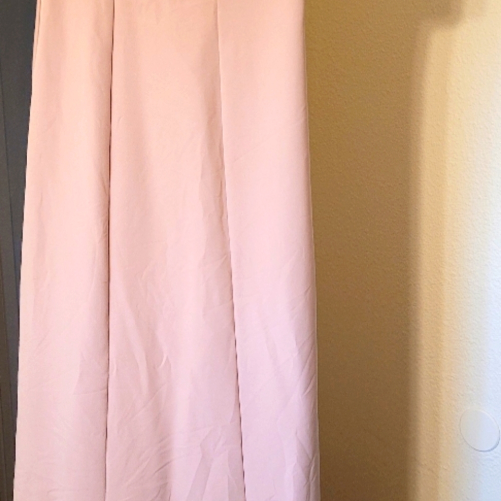 Vintage rose stretch crepe:
	⁃	Monaco Ruffle (M)